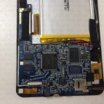 Замена разъема micro USB китайского планшета V86 в Кемерово